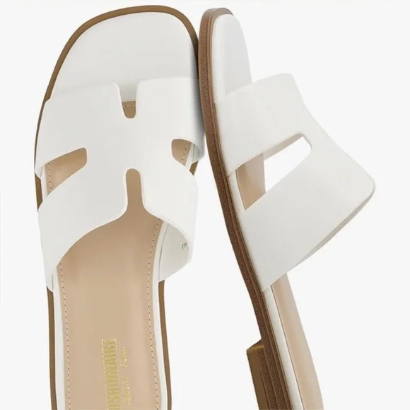 Amazon White Slide Sandals - Picture 3 of 3